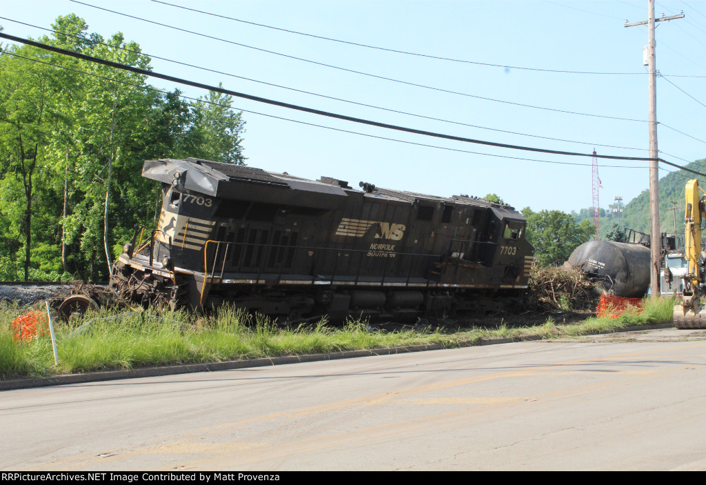 NS 7703